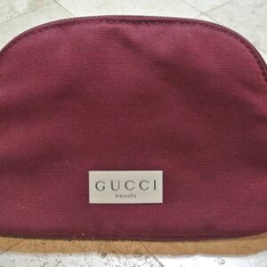 GUCCI BEAUTY BAG